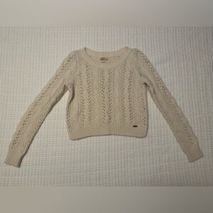 Hollister Cream Cable Knit Sweater Size Medium